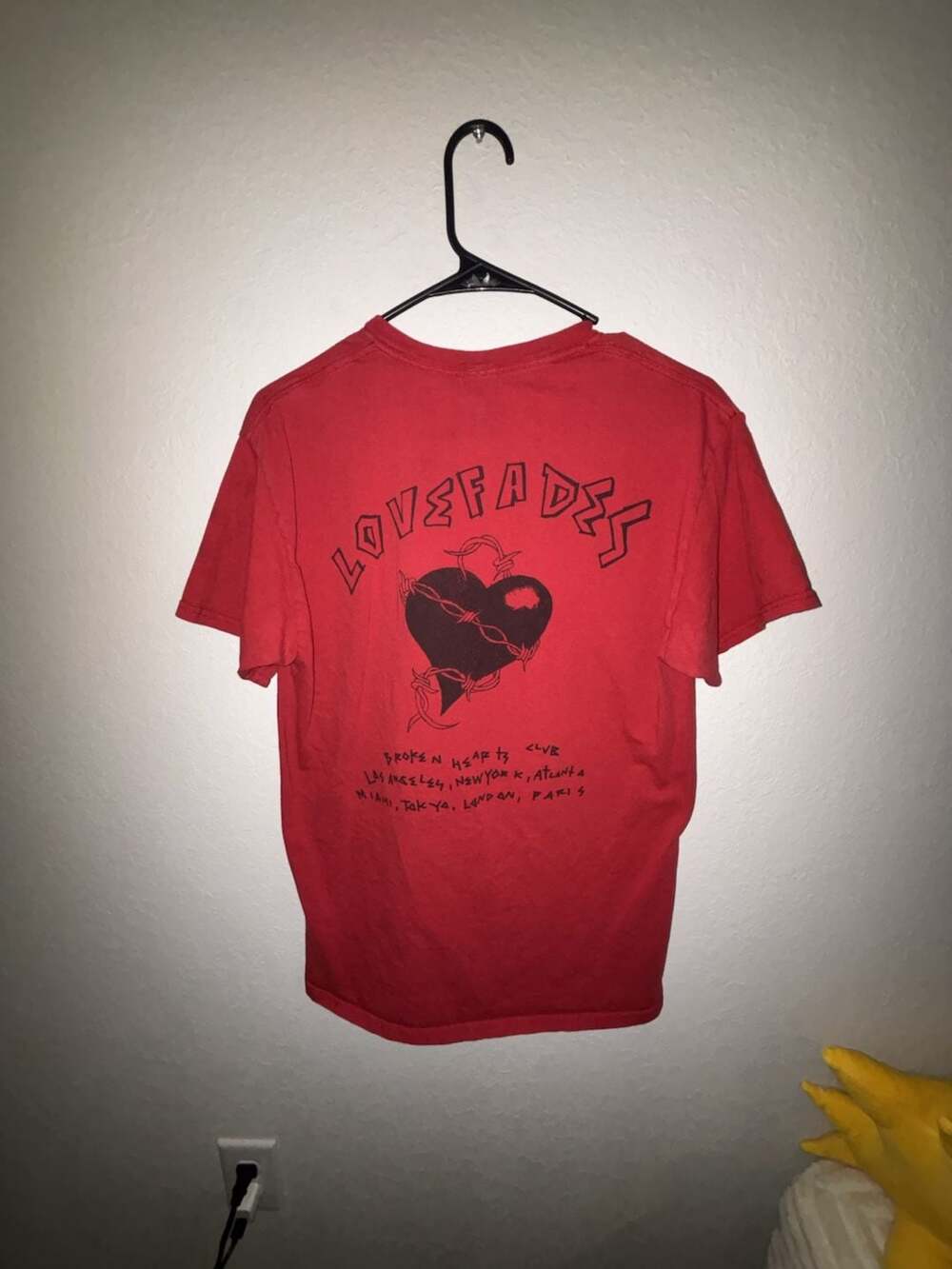 Fashion Nova Men Love Fades Heart Graphic Short Sleeve T-Shirt